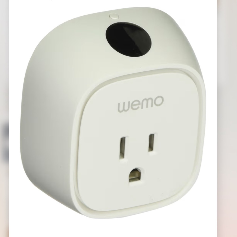 Belkin WeMo Insight WiFi Switch / Plug - Picture 2 of 10